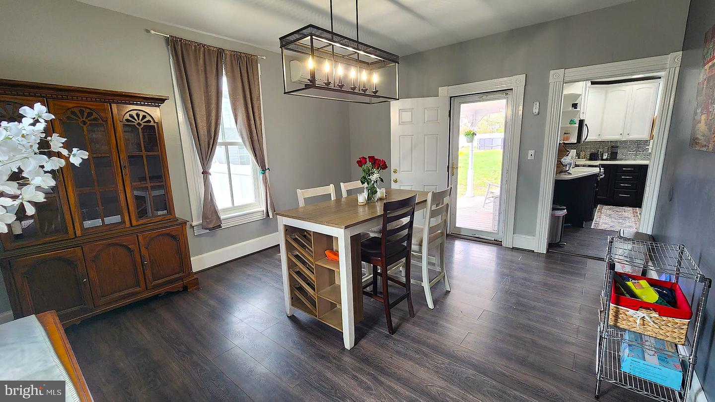 404 N FRANKLIN ST, REMINGTON, Virginia 22734, 4 Bedrooms Bedrooms, ,2 BathroomsBathrooms,Residential,For sale,404 N FRANKLIN ST,VAFQ2016240 MLS # VAFQ2016240