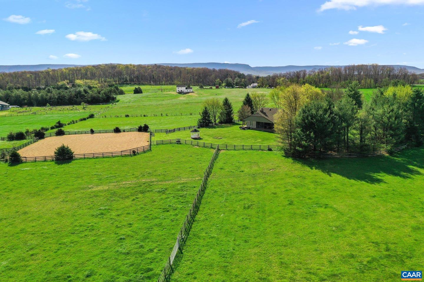 1615 PLEASANT VIEW RD, MOUNT JACKSON, Virginia 22842, 4 Bedrooms Bedrooms, ,2 BathroomsBathrooms,Residential,For sale,1615 PLEASANT VIEW RD,663348 MLS # 663348