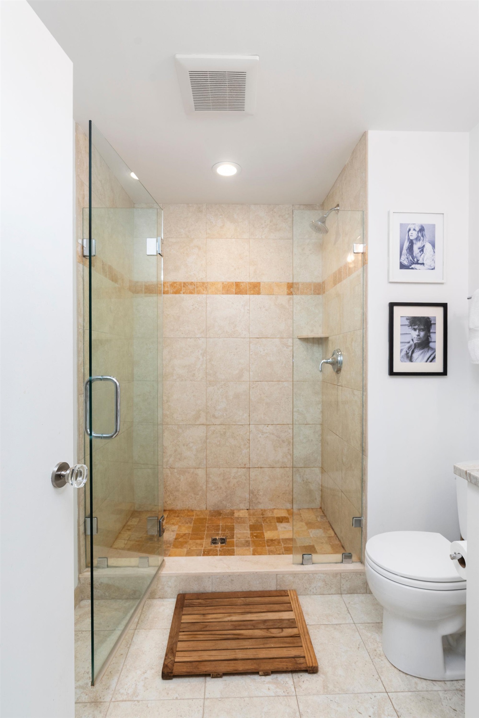 200 GARRETT ST, CHARLOTTESVILLE, Virginia 22902, 1 Bedroom Bedrooms, ,1 BathroomBathrooms,Residential,Penthouse Level in The Gleason,200 GARRETT ST,663384 MLS # 663384