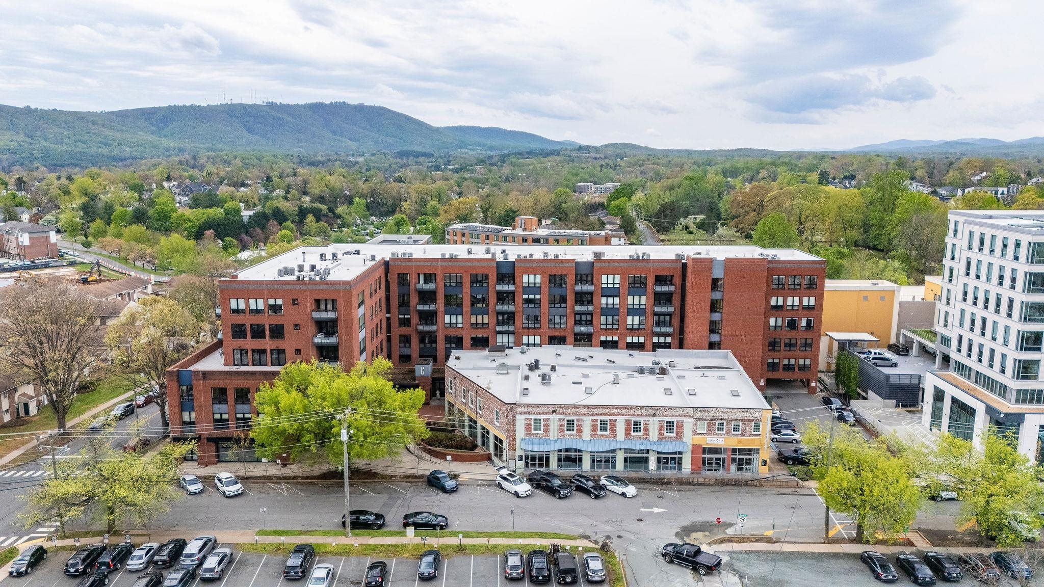 200 GARRETT ST, CHARLOTTESVILLE, Virginia 22902, 1 Bedroom Bedrooms, ,1 BathroomBathrooms,Residential,Penthouse Level in The Gleason,200 GARRETT ST,663384 MLS # 663384
