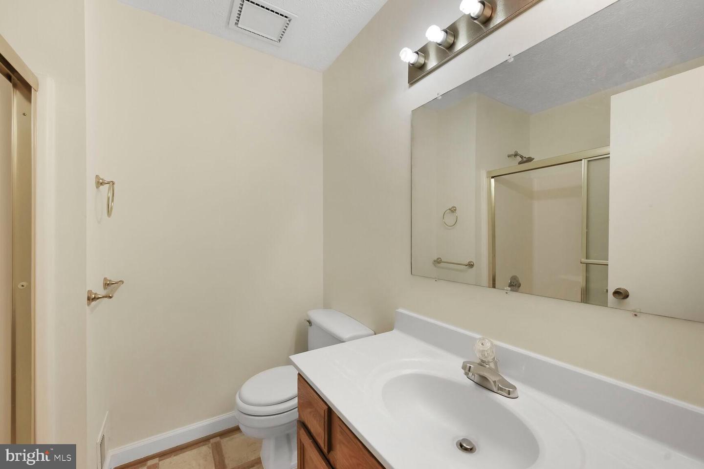 13417 ELEVATION LN, HERNDON, Virginia 20171, 4 Bedrooms Bedrooms, ,3 BathroomsBathrooms,Residential,For sale,13417 ELEVATION LN,VAFX2225678 MLS # VAFX2225678
