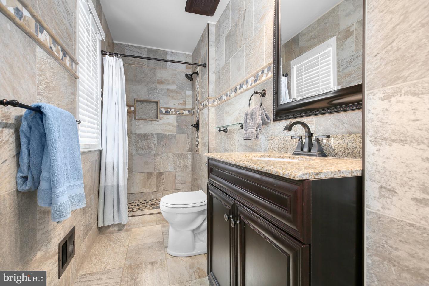 13378 BROOKFIELD CT, CHANTILLY, Virginia 20151, 4 Bedrooms Bedrooms, ,2 BathroomsBathrooms,Residential,For sale,13378 BROOKFIELD CT,VAFX2232884 MLS # VAFX2232884