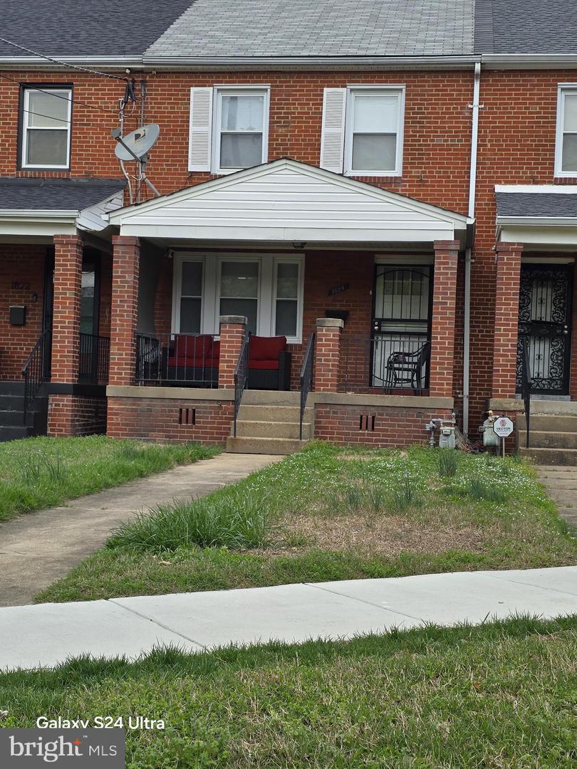 1824 T ST SE, WASHINGTON, District Of Columbia 20020, 3 Bedrooms Bedrooms, ,1 BathroomBathrooms,Residential,For sale,1824 T ST SE,DCDC2194844 MLS # DCDC2194844