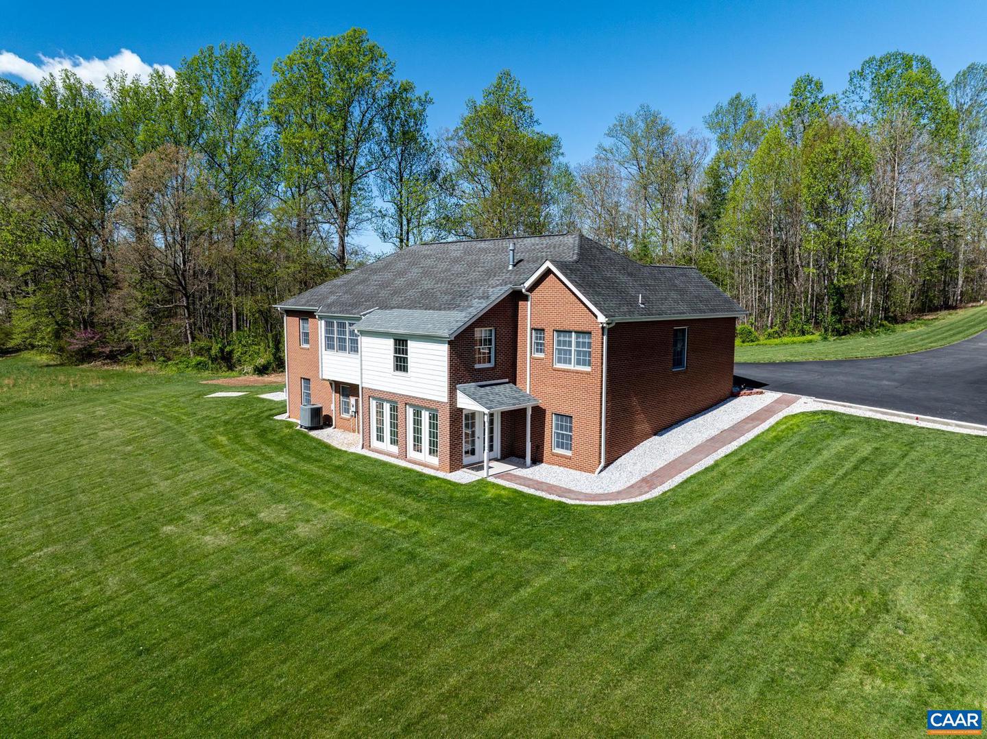 105 SQUIRREL PATH, STANARDSVILLE, Virginia 22973, 5 Bedrooms Bedrooms, ,4 BathroomsBathrooms,Residential,For sale,105 SQUIRREL PATH,663097 MLS # 663097