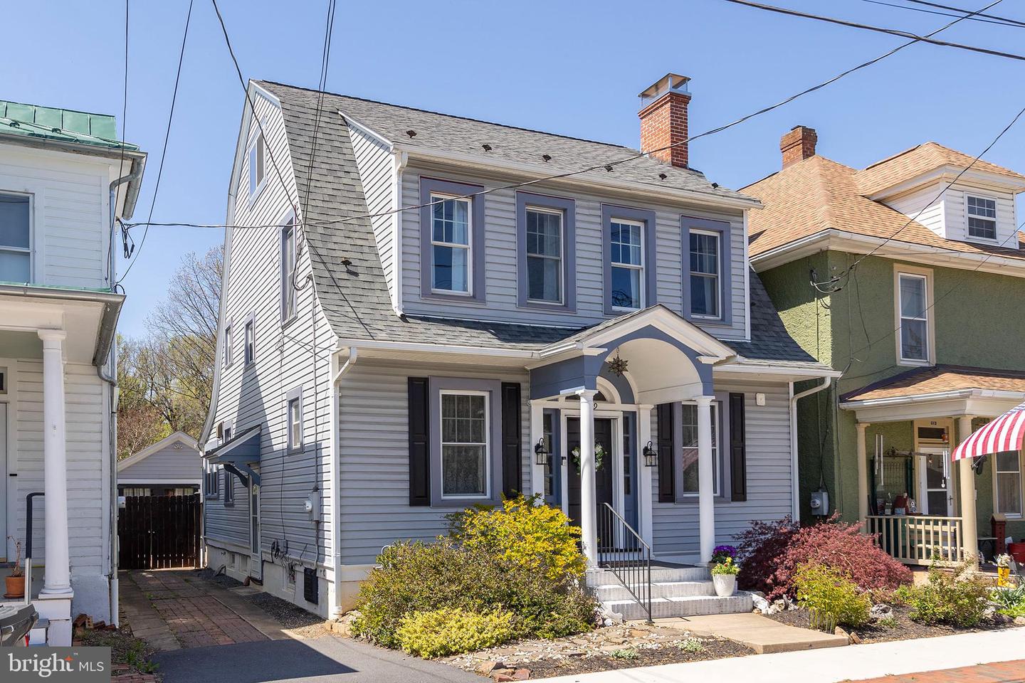 529 N BRADDOCK ST, WINCHESTER, Virginia 22601, 3 Bedrooms Bedrooms, ,2 BathroomsBathrooms,Residential,For sale,529 N BRADDOCK ST,VAWI2007516 MLS # VAWI2007516