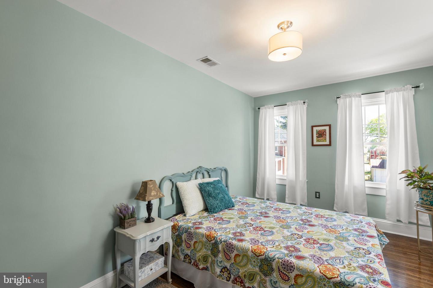 529 N BRADDOCK ST, WINCHESTER, Virginia 22601, 3 Bedrooms Bedrooms, ,2 BathroomsBathrooms,Residential,For sale,529 N BRADDOCK ST,VAWI2007516 MLS # VAWI2007516