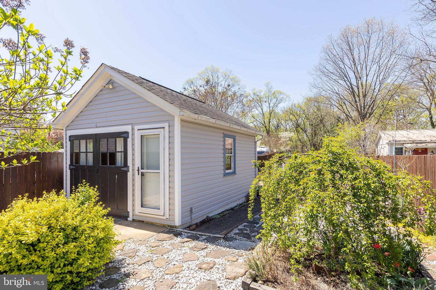 529 N BRADDOCK ST, WINCHESTER, Virginia 22601, 3 Bedrooms Bedrooms, ,2 BathroomsBathrooms,Residential,For sale,529 N BRADDOCK ST,VAWI2007516 MLS # VAWI2007516