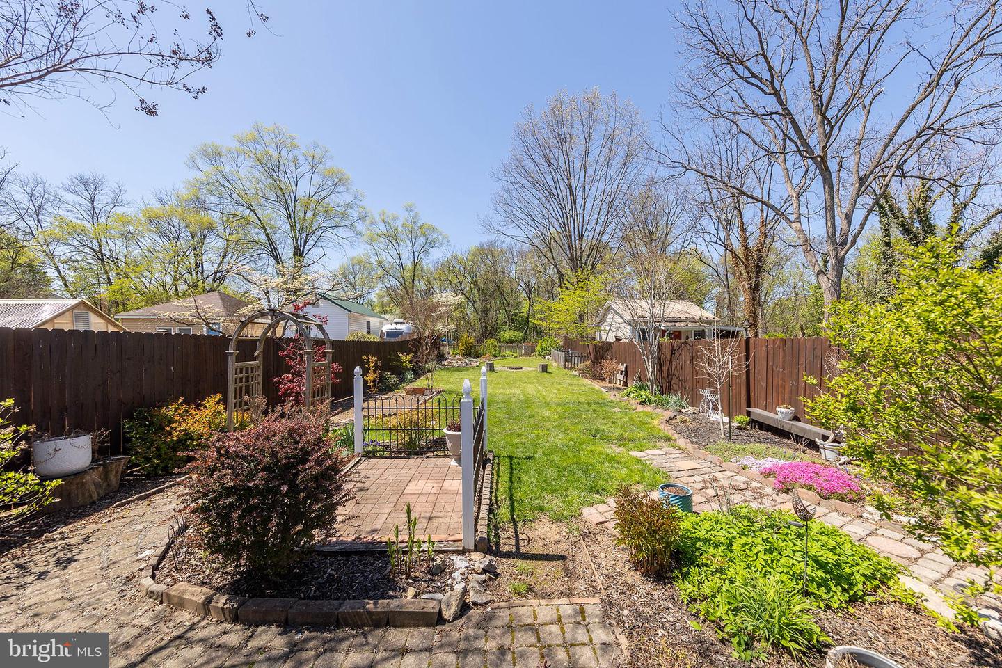 529 N BRADDOCK ST, WINCHESTER, Virginia 22601, 3 Bedrooms Bedrooms, ,2 BathroomsBathrooms,Residential,For sale,529 N BRADDOCK ST,VAWI2007516 MLS # VAWI2007516