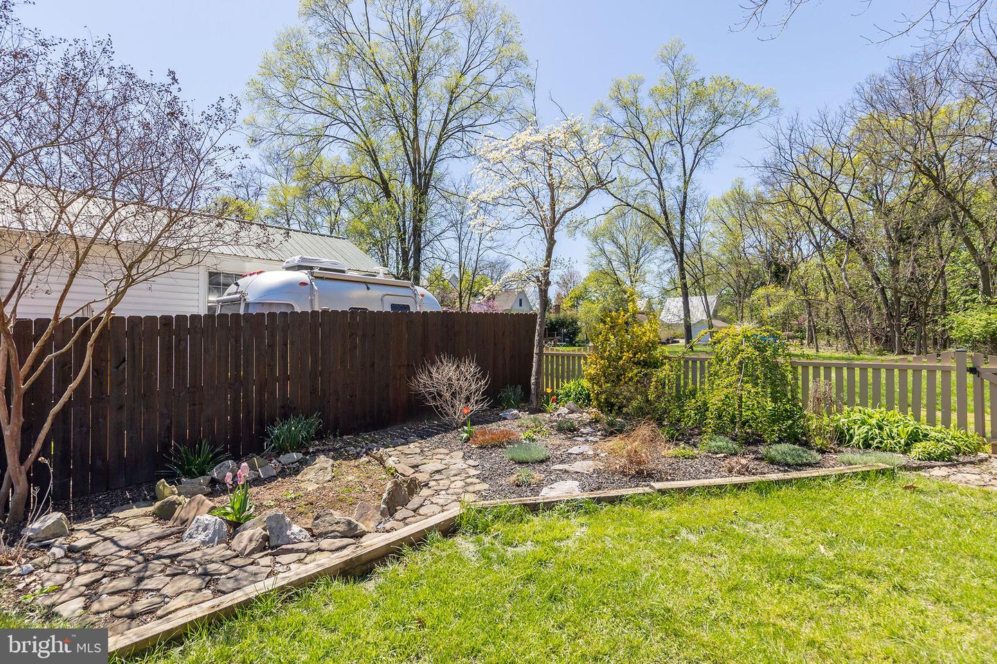 529 N BRADDOCK ST, WINCHESTER, Virginia 22601, 3 Bedrooms Bedrooms, ,2 BathroomsBathrooms,Residential,For sale,529 N BRADDOCK ST,VAWI2007516 MLS # VAWI2007516