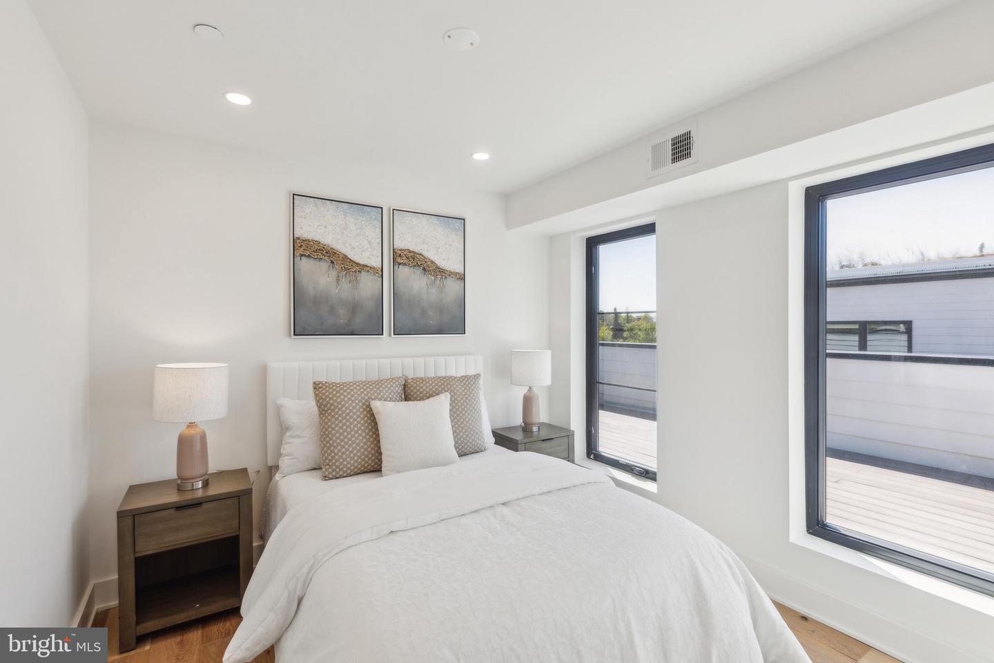 7125 GEORGIA AVENUE NW #9, WASHINGTON, District Of Columbia 20012, 2 Bedrooms Bedrooms, ,2 BathroomsBathrooms,Residential,For sale,7125 GEORGIA AVENUE NW #9,DCDC2195500 MLS # DCDC2195500