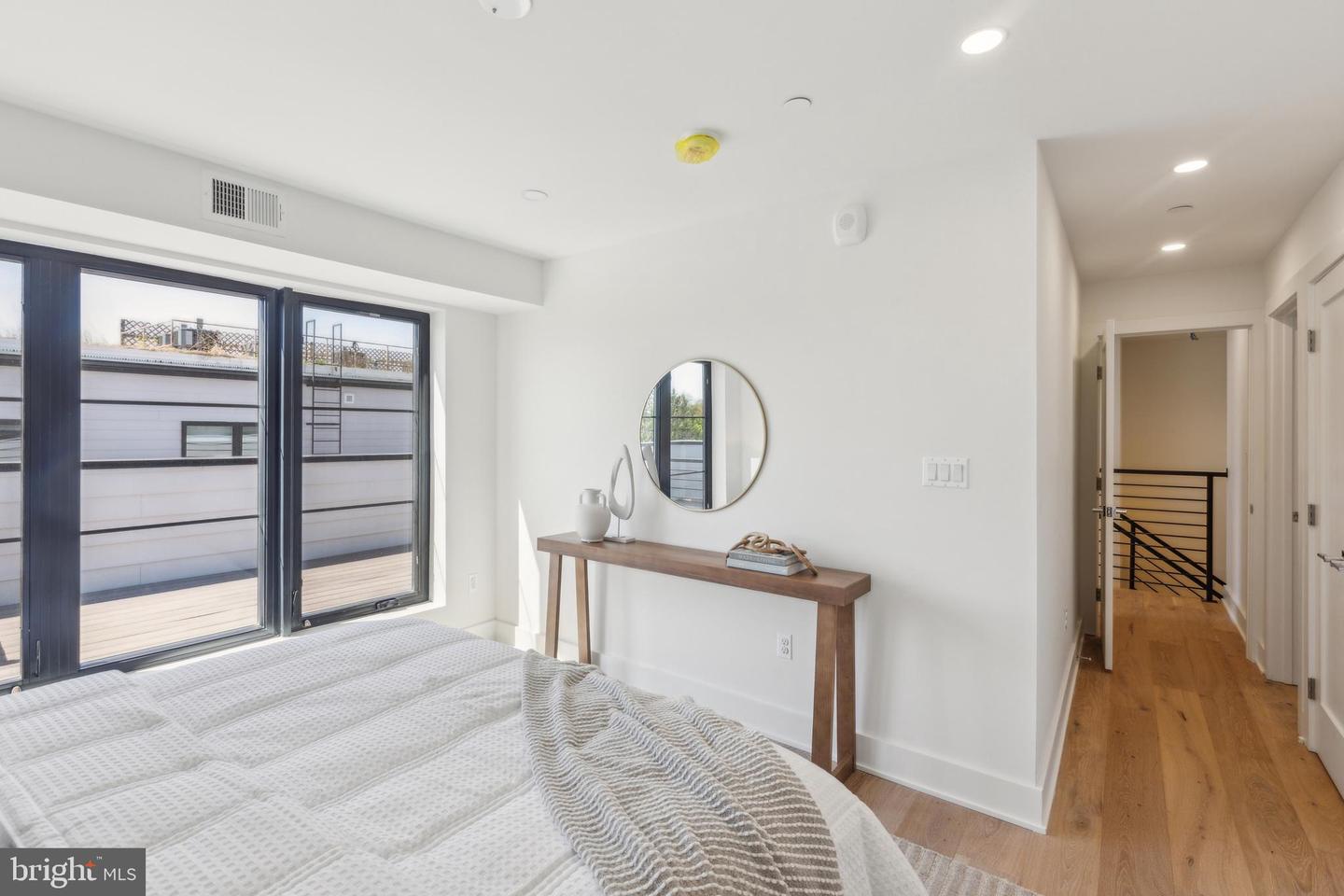 7125 GEORGIA AVENUE NW #9, WASHINGTON, District Of Columbia 20012, 2 Bedrooms Bedrooms, ,2 BathroomsBathrooms,Residential,For sale,7125 GEORGIA AVENUE NW #9,DCDC2195500 MLS # DCDC2195500