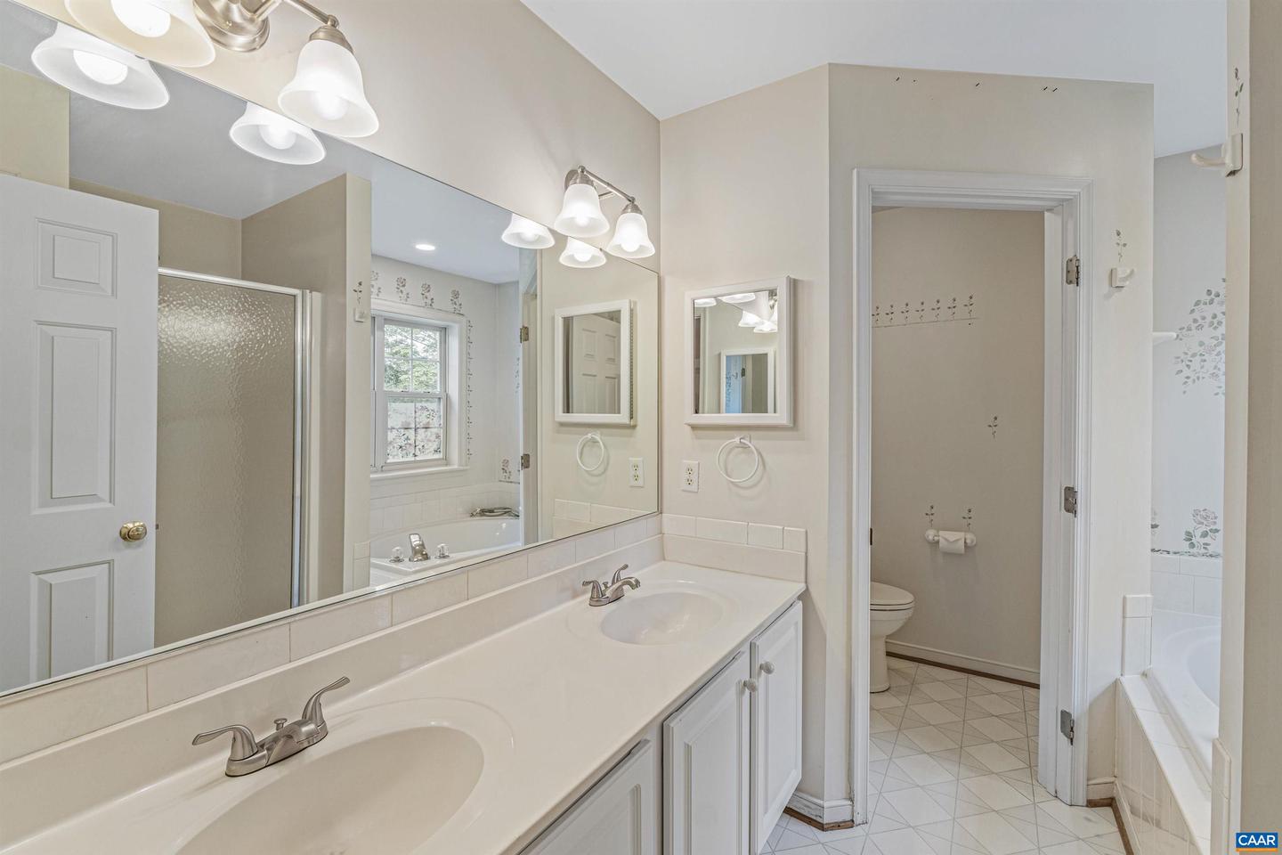 1054 AUTUMN HILL CT, CROZET, Virginia 22932, 3 Bedrooms Bedrooms, ,2 BathroomsBathrooms,Residential,For sale,1054 AUTUMN HILL CT,663211 MLS # 663211