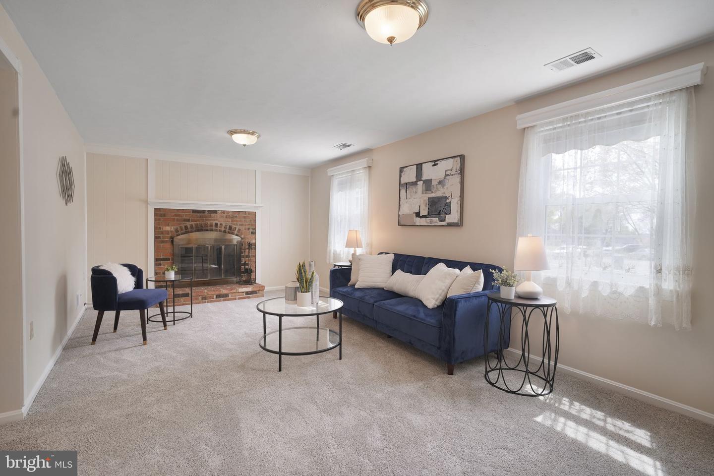 6801 LAMP POST LN, ALEXANDRIA, Virginia 22306, 4 Bedrooms Bedrooms, ,3 BathroomsBathrooms,Residential,For sale,6801 LAMP POST LN,VAFX2234576 MLS # VAFX2234576