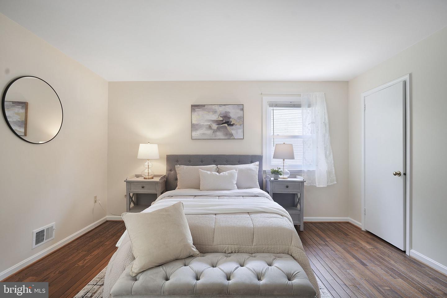 6801 LAMP POST LN, ALEXANDRIA, Virginia 22306, 4 Bedrooms Bedrooms, ,3 BathroomsBathrooms,Residential,For sale,6801 LAMP POST LN,VAFX2234576 MLS # VAFX2234576