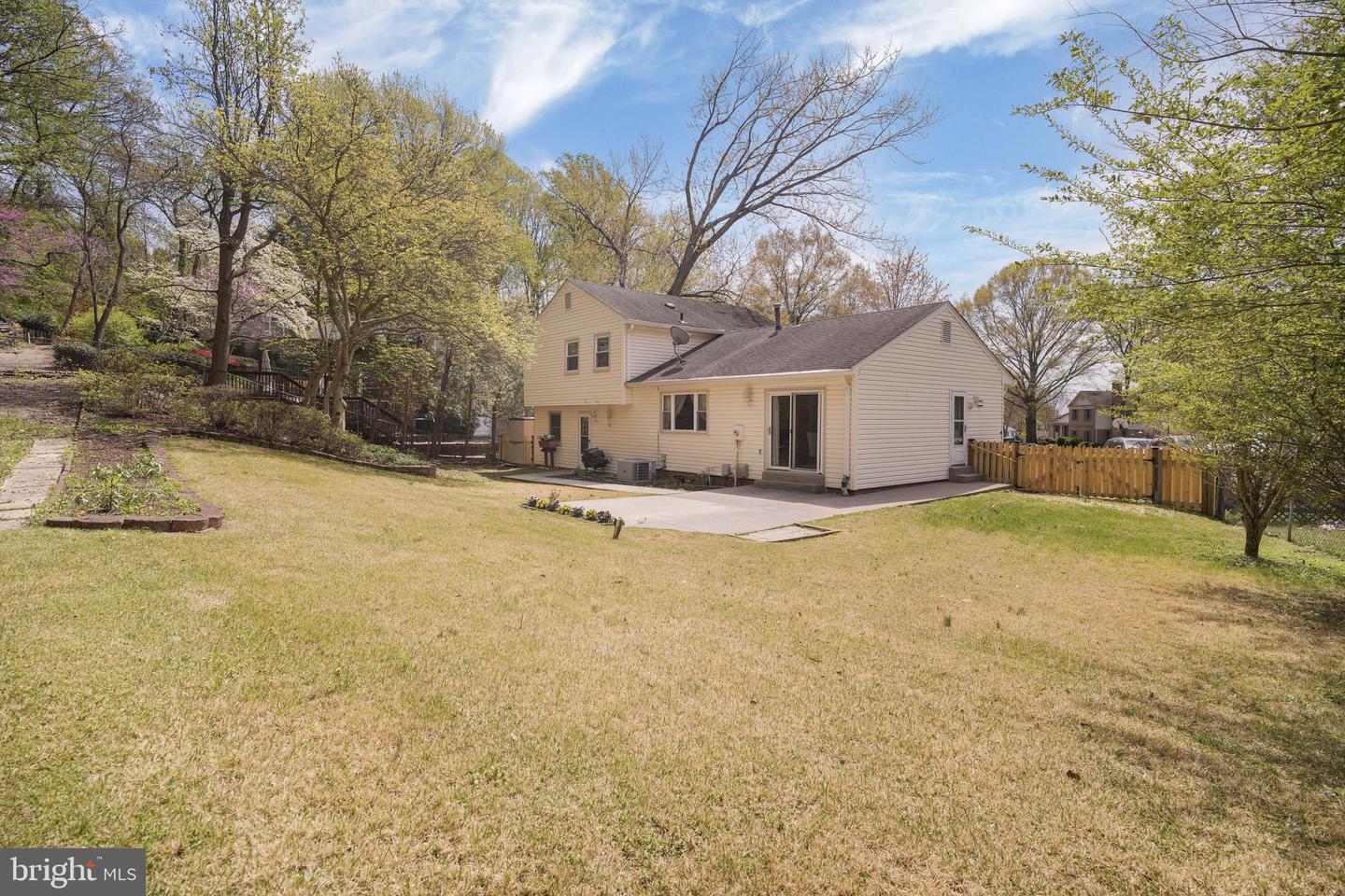 6801 LAMP POST LN, ALEXANDRIA, Virginia 22306, 4 Bedrooms Bedrooms, ,3 BathroomsBathrooms,Residential,For sale,6801 LAMP POST LN,VAFX2234576 MLS # VAFX2234576