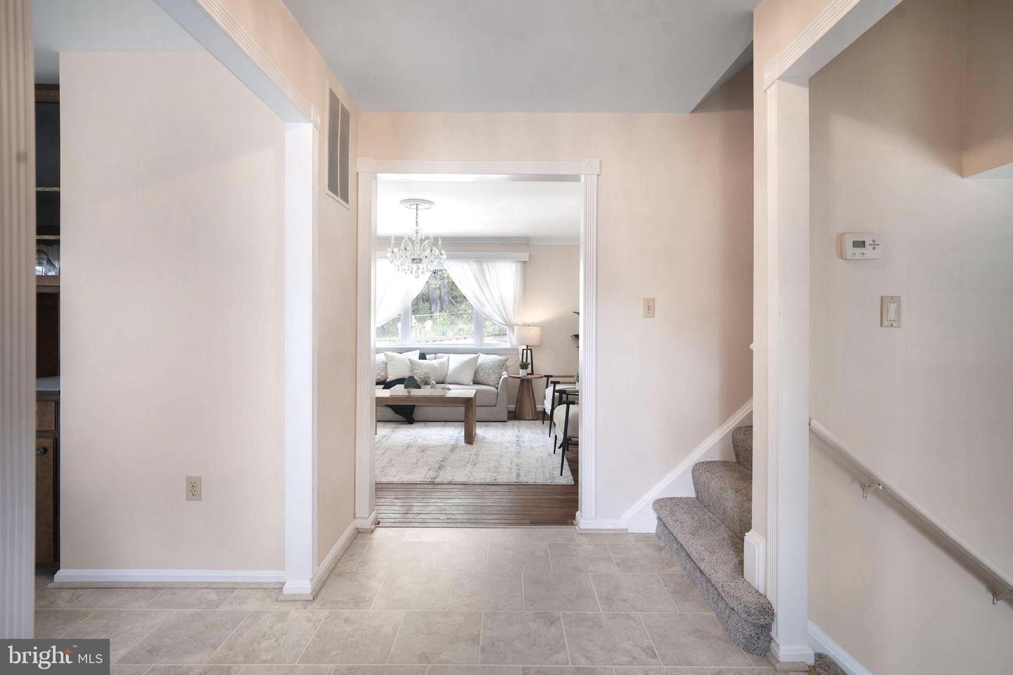 6801 LAMP POST LN, ALEXANDRIA, Virginia 22306, 4 Bedrooms Bedrooms, ,3 BathroomsBathrooms,Residential,For sale,6801 LAMP POST LN,VAFX2234576 MLS # VAFX2234576
