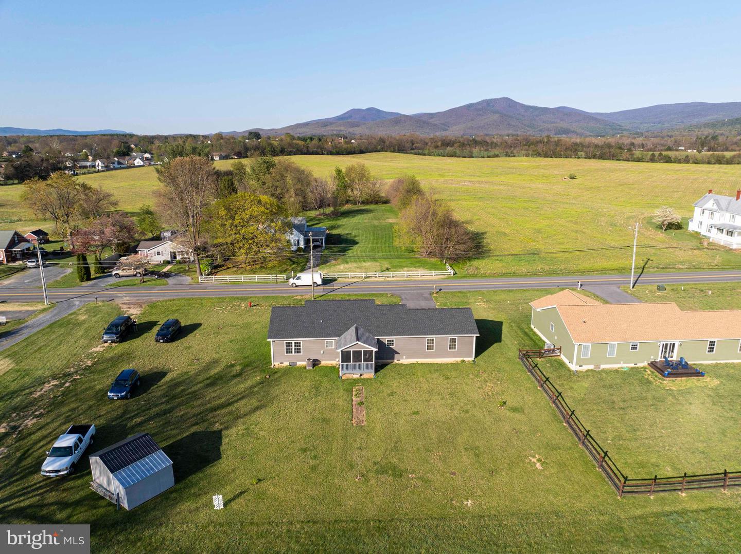 174 RESERVOIR AVE, LURAY, Virginia 22835, 3 Bedrooms Bedrooms, 6 Rooms Rooms,2 BathroomsBathrooms,Residential,For sale,174 RESERVOIR AVE,VAPA2004802 MLS # VAPA2004802