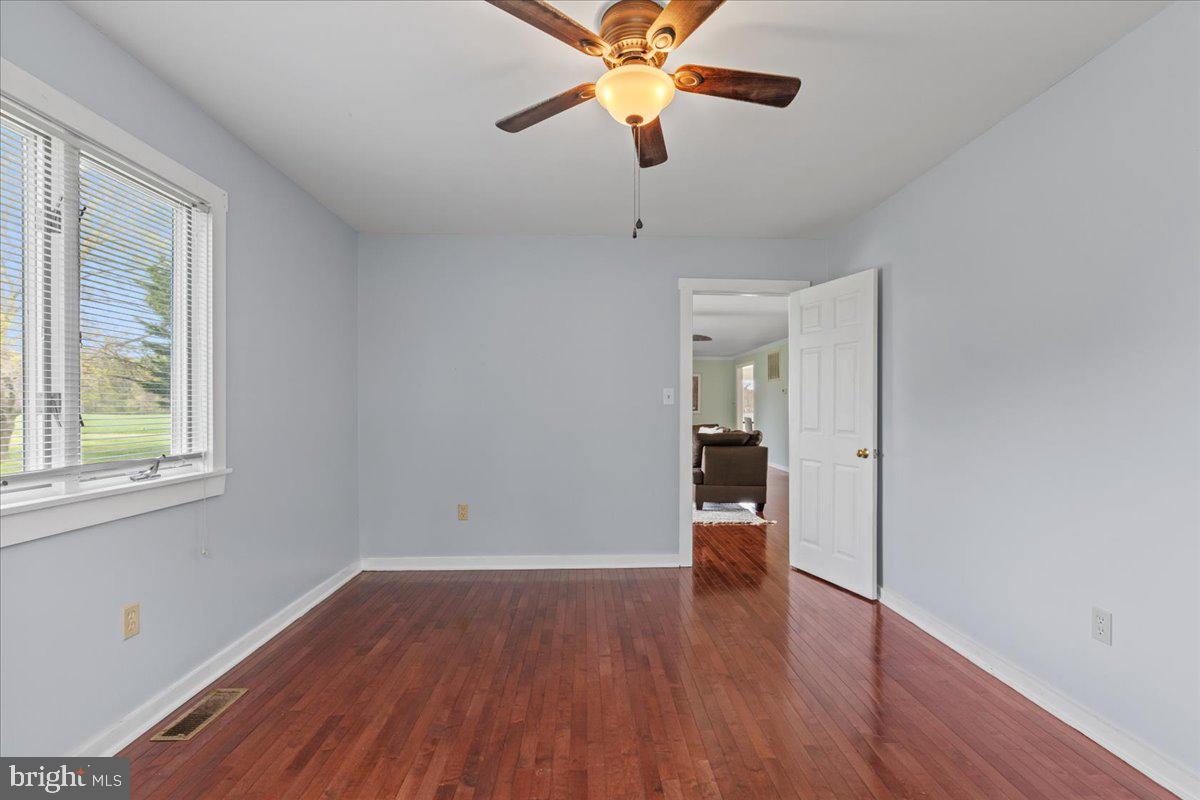 136 PORTER LN, MONTROSS, Virginia 22520, 5 Bedrooms Bedrooms, 13 Rooms Rooms,2 BathroomsBathrooms,Residential,For sale,136 PORTER LN,VAWE2008700 MLS # VAWE2008700
