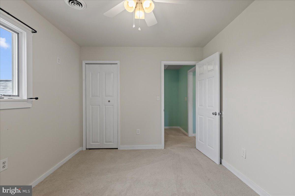 136 PORTER LN, MONTROSS, Virginia 22520, 5 Bedrooms Bedrooms, 13 Rooms Rooms,2 BathroomsBathrooms,Residential,For sale,136 PORTER LN,VAWE2008700 MLS # VAWE2008700