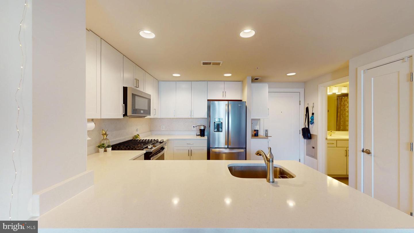 50 FLORIDA AVE NE #412, WASHINGTON, District Of Columbia 20002, 1 Bedroom Bedrooms, ,1 BathroomBathrooms,Residential,For sale,50 FLORIDA AVE NE #412,DCDC2195954 MLS # DCDC2195954