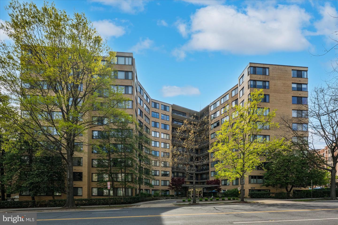 4740 CONNECTICUT AVE NW #805, WASHINGTON, District Of Columbia 20008, 2 Bedrooms Bedrooms, ,2 BathroomsBathrooms,Residential,For sale,4740 CONNECTICUT AVE NW #805,DCDC2195848 MLS # DCDC2195848