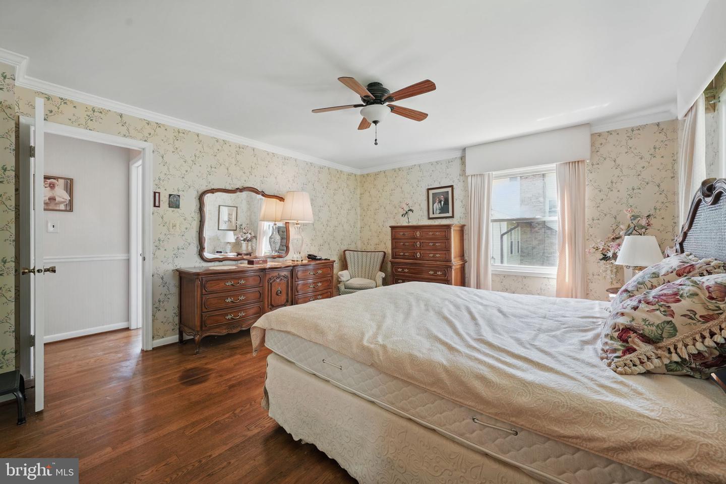 4602 OLD MILL RD, ALEXANDRIA, Virginia 22309, 5 Bedrooms Bedrooms, ,3 BathroomsBathrooms,Residential,For sale,4602 OLD MILL RD,VAFX2235128 MLS # VAFX2235128