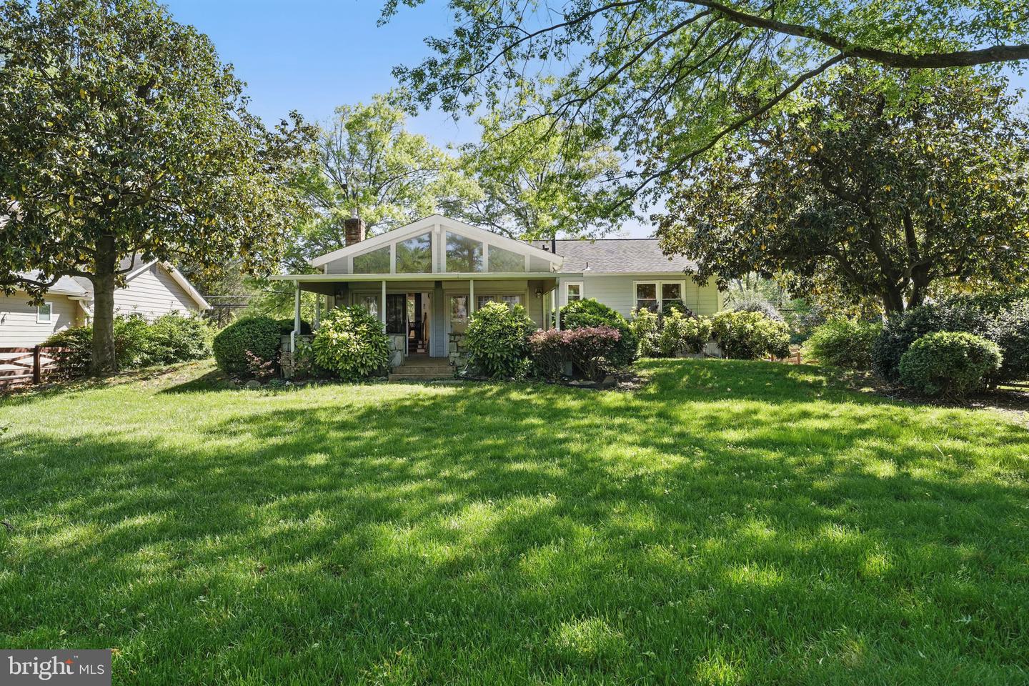 4602 OLD MILL RD, ALEXANDRIA, Virginia 22309, 5 Bedrooms Bedrooms, ,3 BathroomsBathrooms,Residential,For sale,4602 OLD MILL RD,VAFX2235128 MLS # VAFX2235128