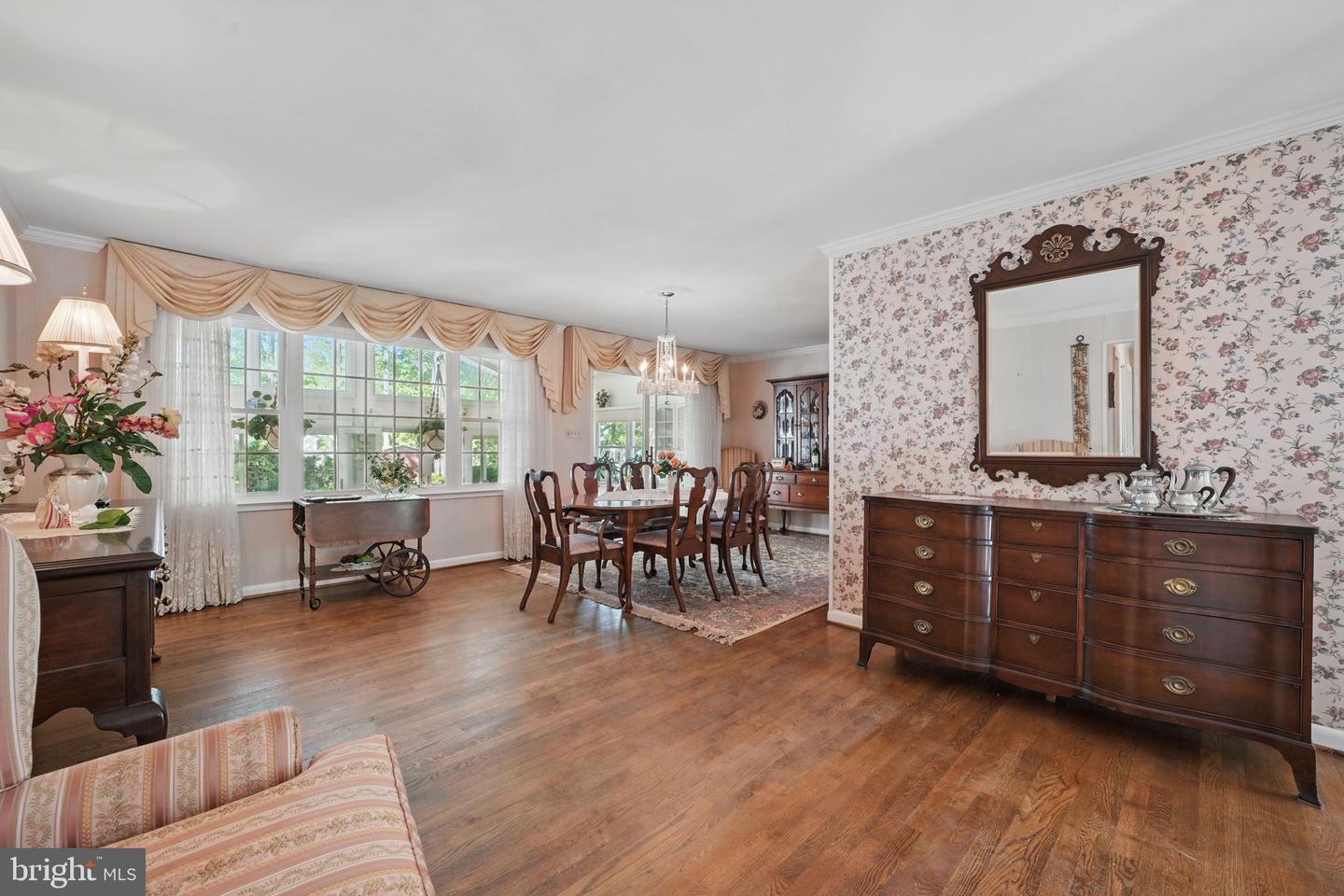 4602 OLD MILL RD, ALEXANDRIA, Virginia 22309, 5 Bedrooms Bedrooms, ,3 BathroomsBathrooms,Residential,For sale,4602 OLD MILL RD,VAFX2235128 MLS # VAFX2235128