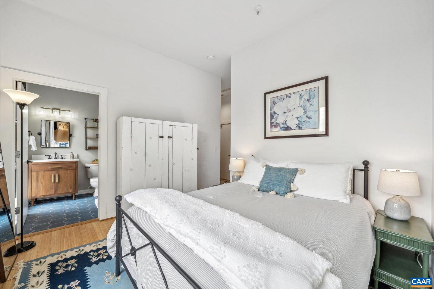820 E HIGH ST #1, CHARLOTTESVILLE, Virginia 22902, 1 Bedroom Bedrooms, ,1 BathroomBathrooms,Residential,For sale,820 E HIGH ST #1,663370 MLS # 663370