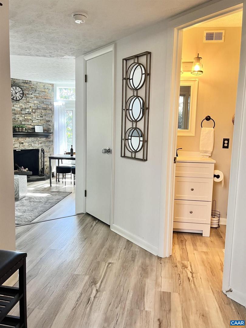 476 THREE RIDGES CONDOS, WINTERGREEN, Virginia 22967, 1 Bedroom Bedrooms, ,1 BathroomBathrooms,Residential,For sale,476 THREE RIDGES CONDOS,663375 MLS # 663375