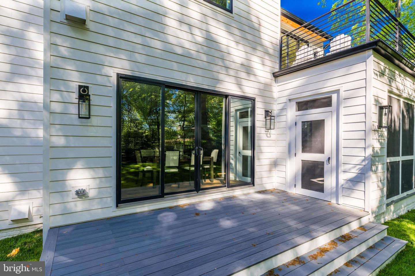 3830 30TH RD N, ARLINGTON, Virginia 22207, 6 Bedrooms Bedrooms, ,6 BathroomsBathrooms,Residential,For sale,3830 30TH RD N,VAAR2056186 MLS # VAAR2056186