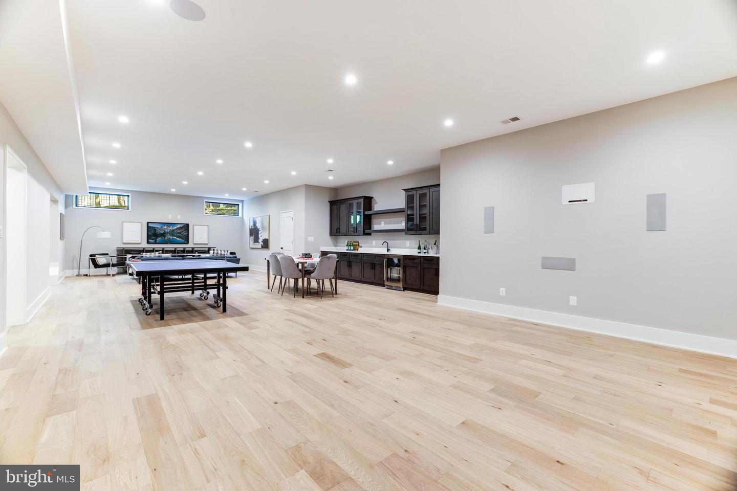 3830 30TH RD N, ARLINGTON, Virginia 22207, 6 Bedrooms Bedrooms, ,6 BathroomsBathrooms,Residential,For sale,3830 30TH RD N,VAAR2056186 MLS # VAAR2056186