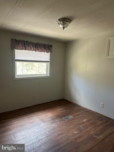 8619 ENGLEMAN LN, SPOTSYLVANIA, Virginia 22551, 3 Bedrooms Bedrooms, ,2 BathroomsBathrooms,Residential,For sale,8619 ENGLEMAN LN,VASP2032326 MLS # VASP2032326