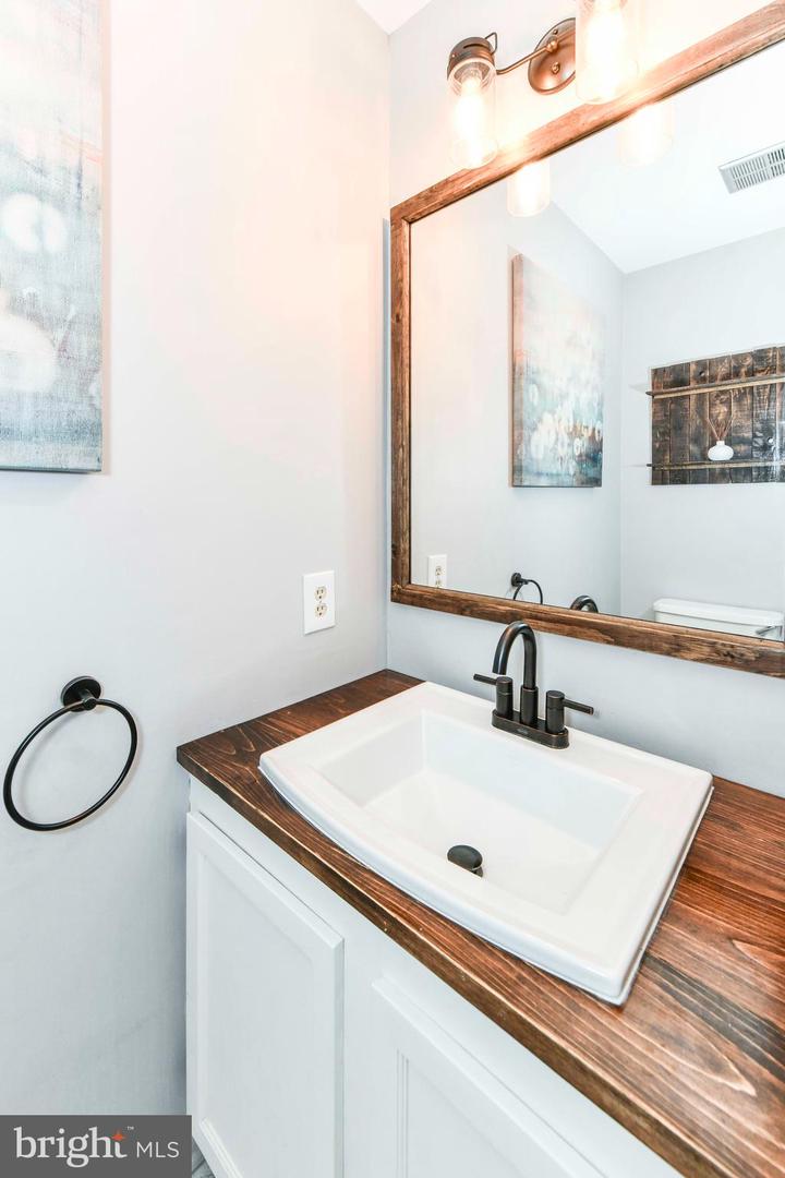 14552 EDDY CT, CENTREVILLE, Virginia 20120, 3 Bedrooms Bedrooms, ,2 BathroomsBathrooms,Residential,For sale,14552 EDDY CT,VAFX2235180 MLS # VAFX2235180