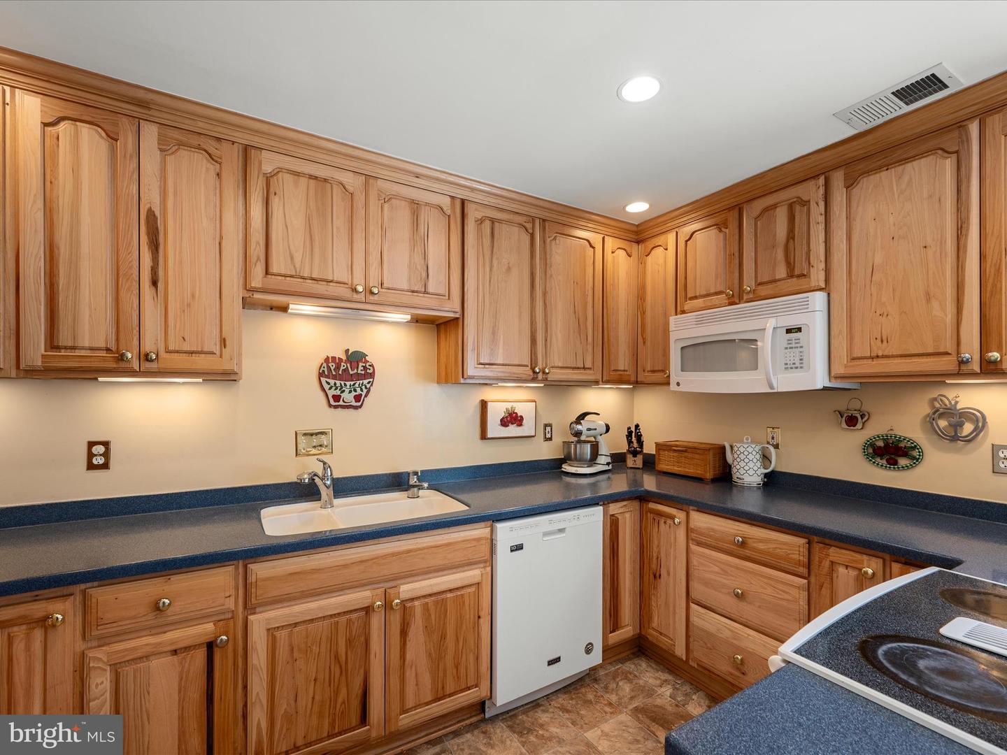 35 SYDNOR ST, HAMILTON, Virginia 20158, 3 Bedrooms Bedrooms, ,1 BathroomBathrooms,Residential,For sale,35 SYDNOR ST,VALO2094250 MLS # VALO2094250