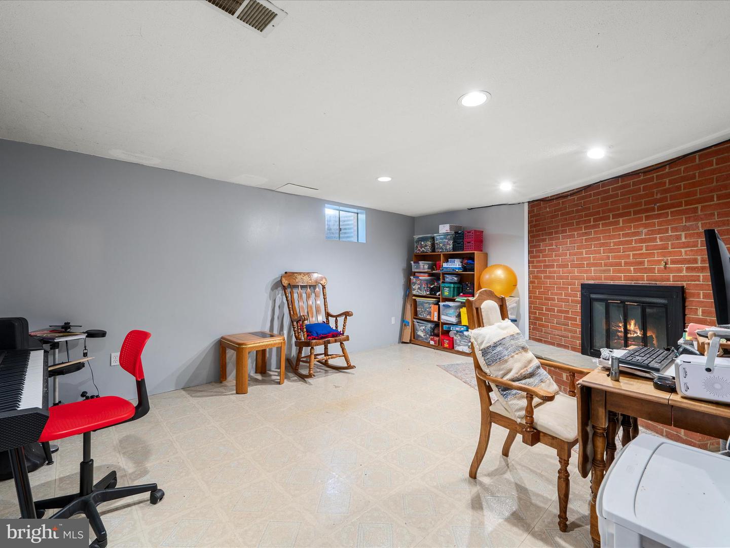 35 SYDNOR ST, HAMILTON, Virginia 20158, 3 Bedrooms Bedrooms, ,1 BathroomBathrooms,Residential,For sale,35 SYDNOR ST,VALO2094250 MLS # VALO2094250