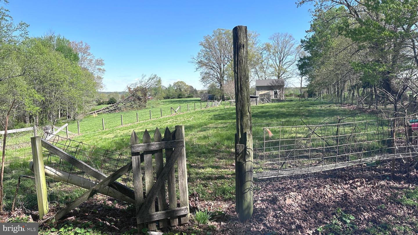 148 ROBIN RD, BROOKNEAL, Virginia 24528, 1 Bedroom Bedrooms, ,1 BathroomBathrooms,Farm,For sale,148 ROBIN RD,VACP2000074 MLS # VACP2000074