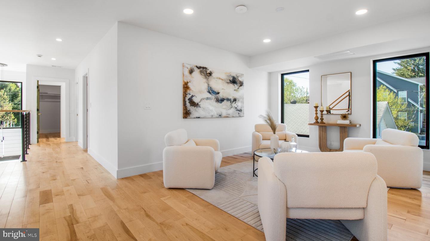 2025 N EMERSON ST, ARLINGTON, Virginia 22207, 5 Bedrooms Bedrooms, ,4 BathroomsBathrooms,Residential,For sale,2025 N EMERSON ST,VAAR2053724 MLS # VAAR2053724