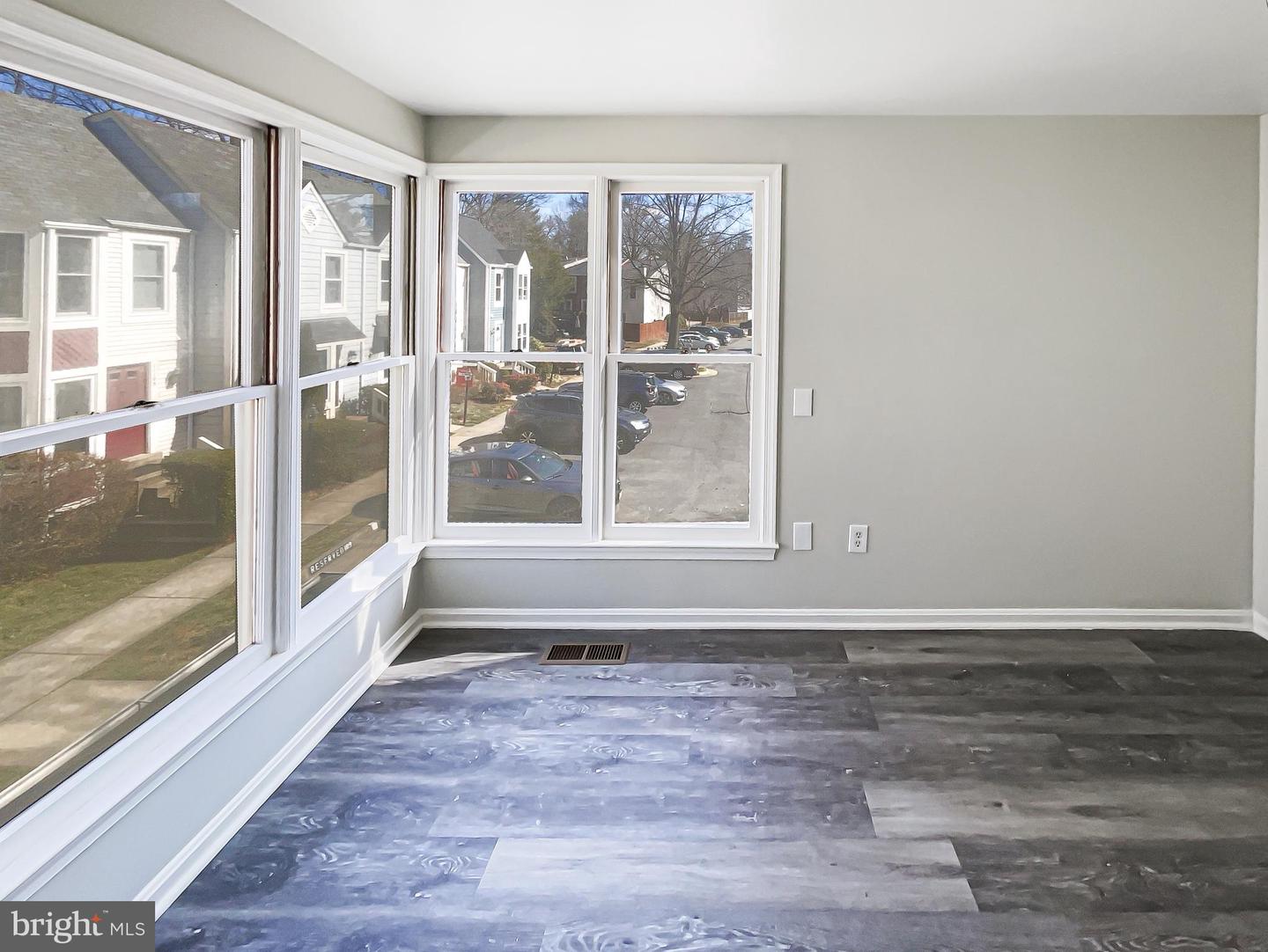 11184 SILENTWOOD LN, RESTON, Virginia 20191, 2 Bedrooms Bedrooms, ,2 BathroomsBathrooms,Residential,For sale,11184 SILENTWOOD LN,VAFX2224482 MLS # VAFX2224482