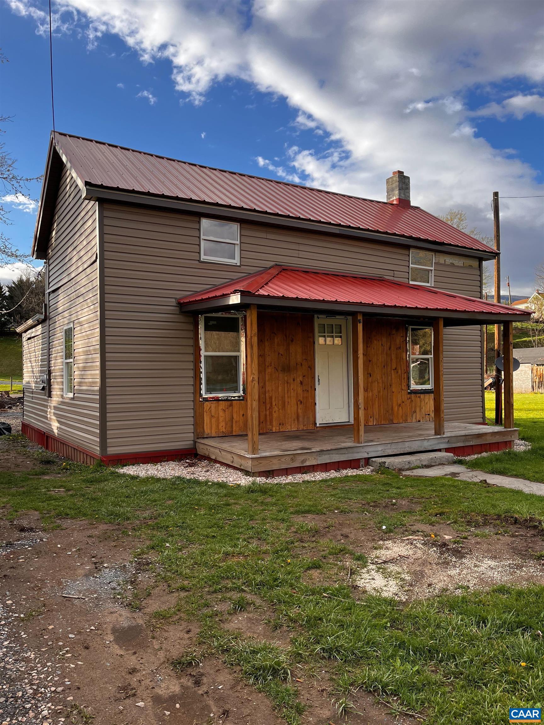 87 AUGUSTA SPRINGS RD, CRAIGSVILLE, Virginia 24430, 2 Bedrooms Bedrooms, ,1 BathroomBathrooms,Residential,87 AUGUSTA SPRINGS RD,662894 MLS # 662894