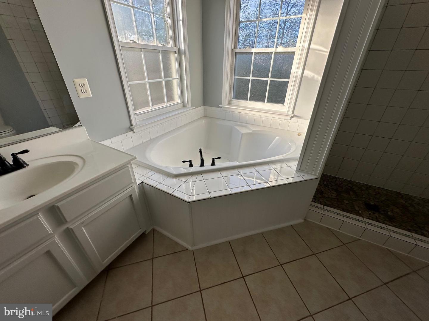11 GRANITE CT, FREDERICKSBURG, Virginia 22406, 5 Bedrooms Bedrooms, 9 Rooms Rooms,3 BathroomsBathrooms,Residential,For sale,11 GRANITE CT,VAST2037054 MLS # VAST2037054