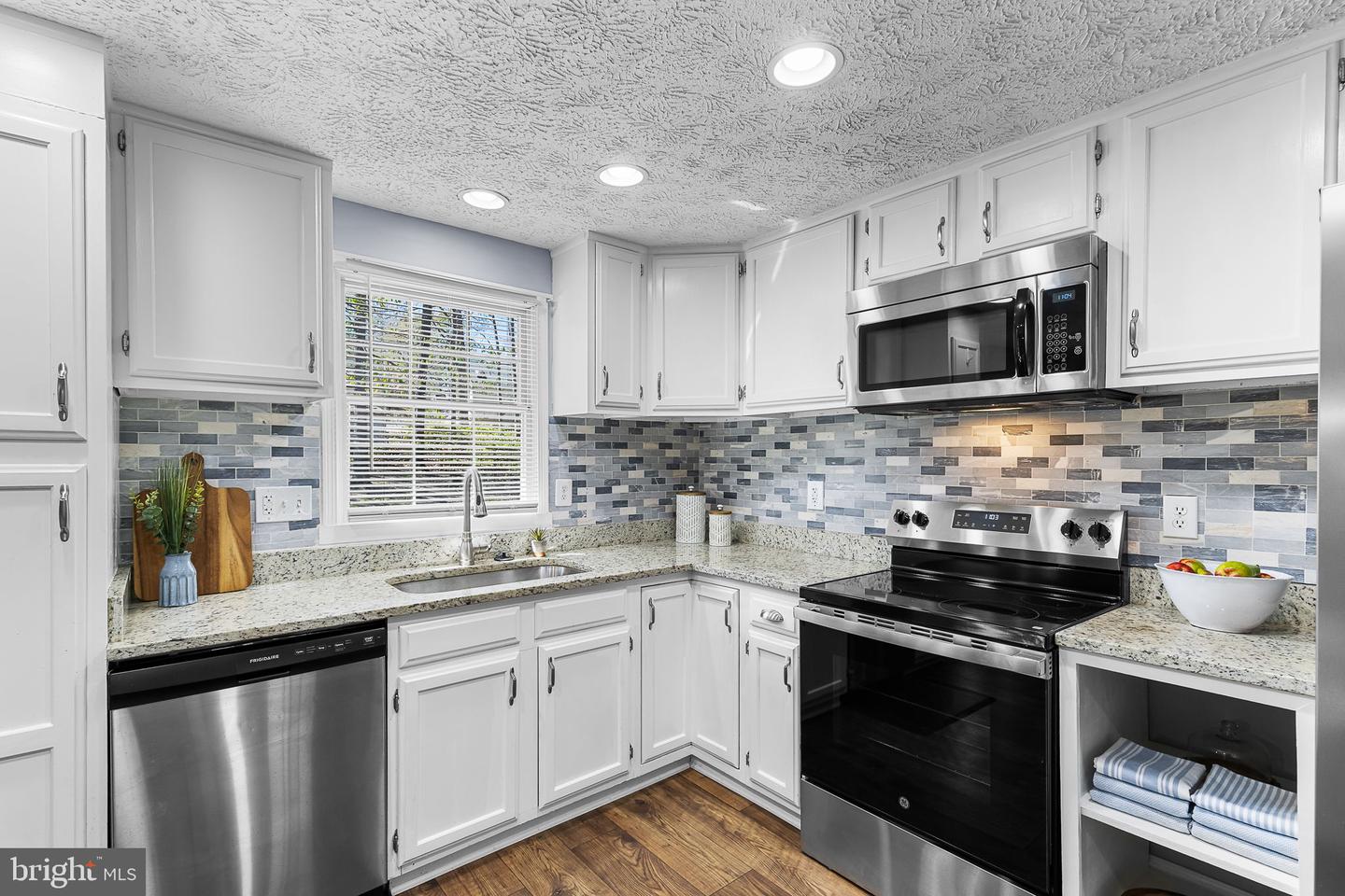 216 HAMPTON DR, SPOTSYLVANIA, Virginia 22551, 3 Bedrooms Bedrooms, ,2 BathroomsBathrooms,Residential,For sale,216 HAMPTON DR,VASP2031780 MLS # VASP2031780