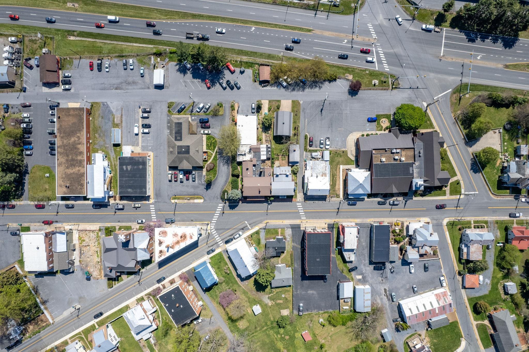 222 MAIN ST, DAYTON, Virginia 22821, 6 Bedrooms Bedrooms, ,5 BathroomsBathrooms,Residential,The Thomas House,222 MAIN ST,663438 MLS # 663438