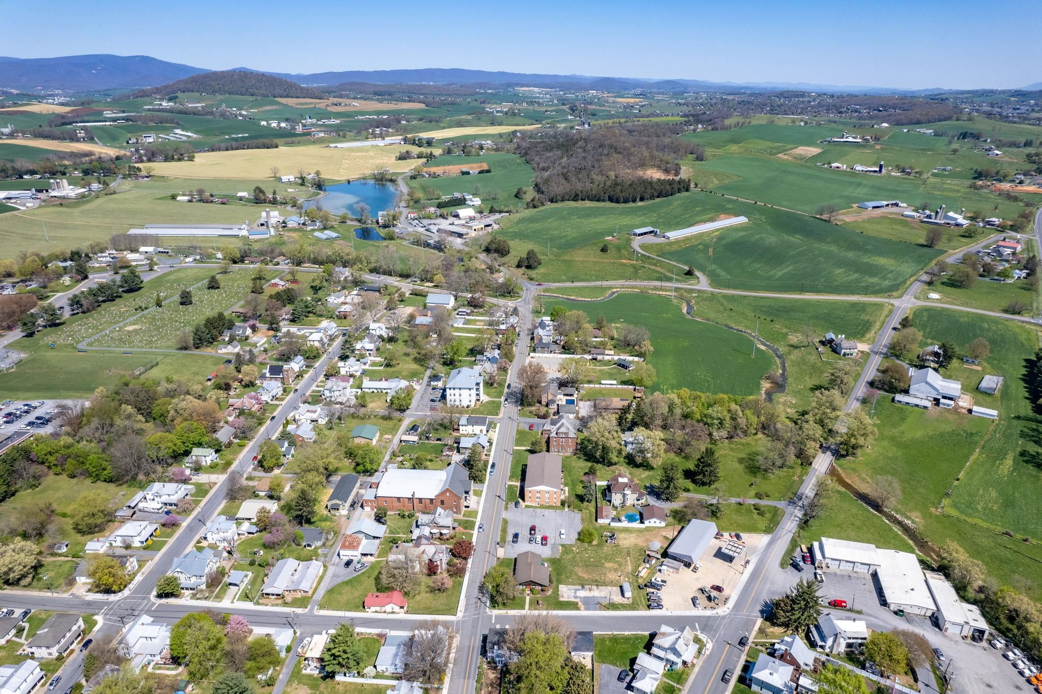 222 MAIN ST, DAYTON, Virginia 22821, 6 Bedrooms Bedrooms, ,5 BathroomsBathrooms,Residential,The Thomas House,222 MAIN ST,663438 MLS # 663438
