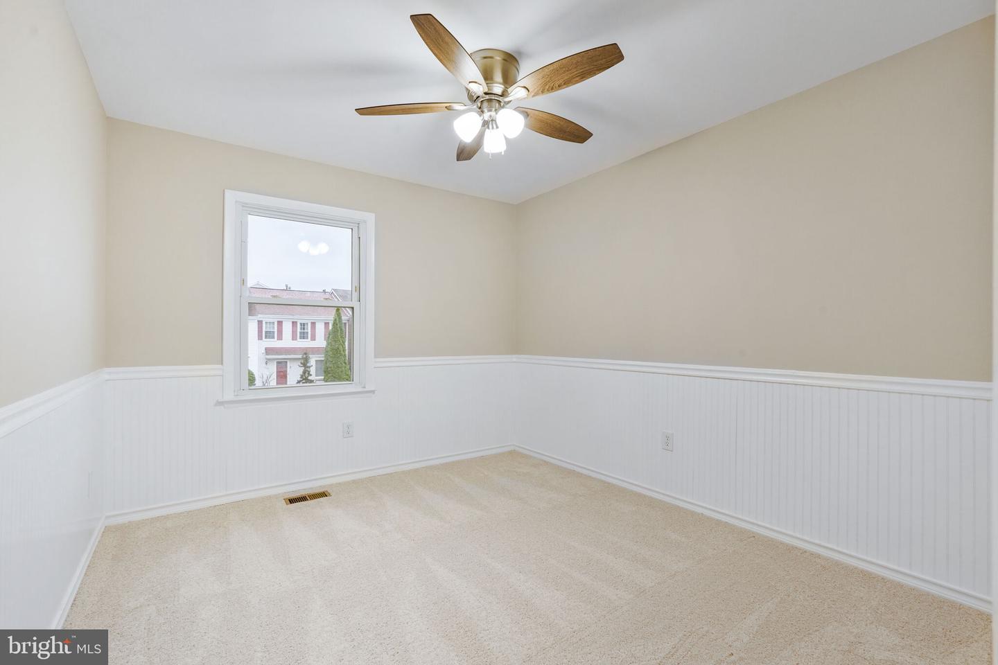 12924 RIDGEMIST LN, FAIRFAX, Virginia 22033, 3 Bedrooms Bedrooms, ,2 BathroomsBathrooms,Residential,For sale,12924 RIDGEMIST LN,VAFX2232110 MLS # VAFX2232110