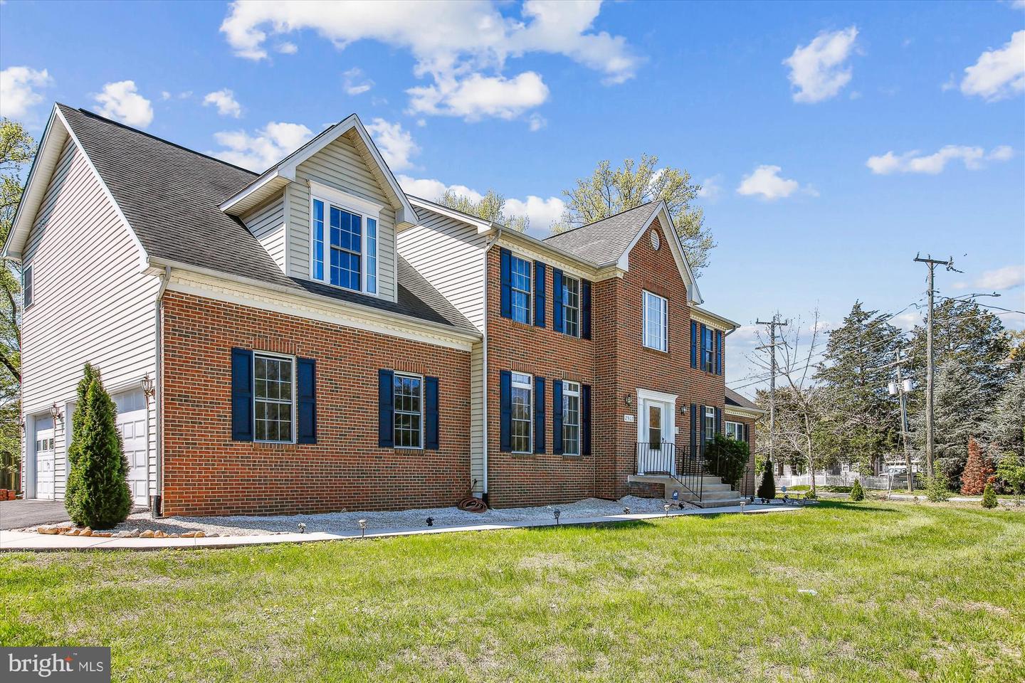 2907 DUMAS ST, ALEXANDRIA, Virginia 22306, 8 Bedrooms Bedrooms, ,5 BathroomsBathrooms,Residential,For sale,2907 DUMAS ST,VAFX2232212 MLS # VAFX2232212