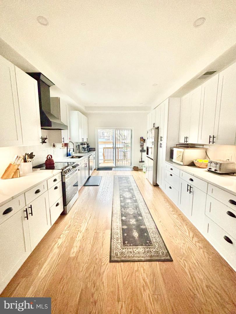 16 Q ST NE, WASHINGTON, District Of Columbia 20002, 5 Bedrooms Bedrooms, ,3 BathroomsBathrooms,Residential,For sale,16 Q ST NE,DCDC2193978 MLS # DCDC2193978