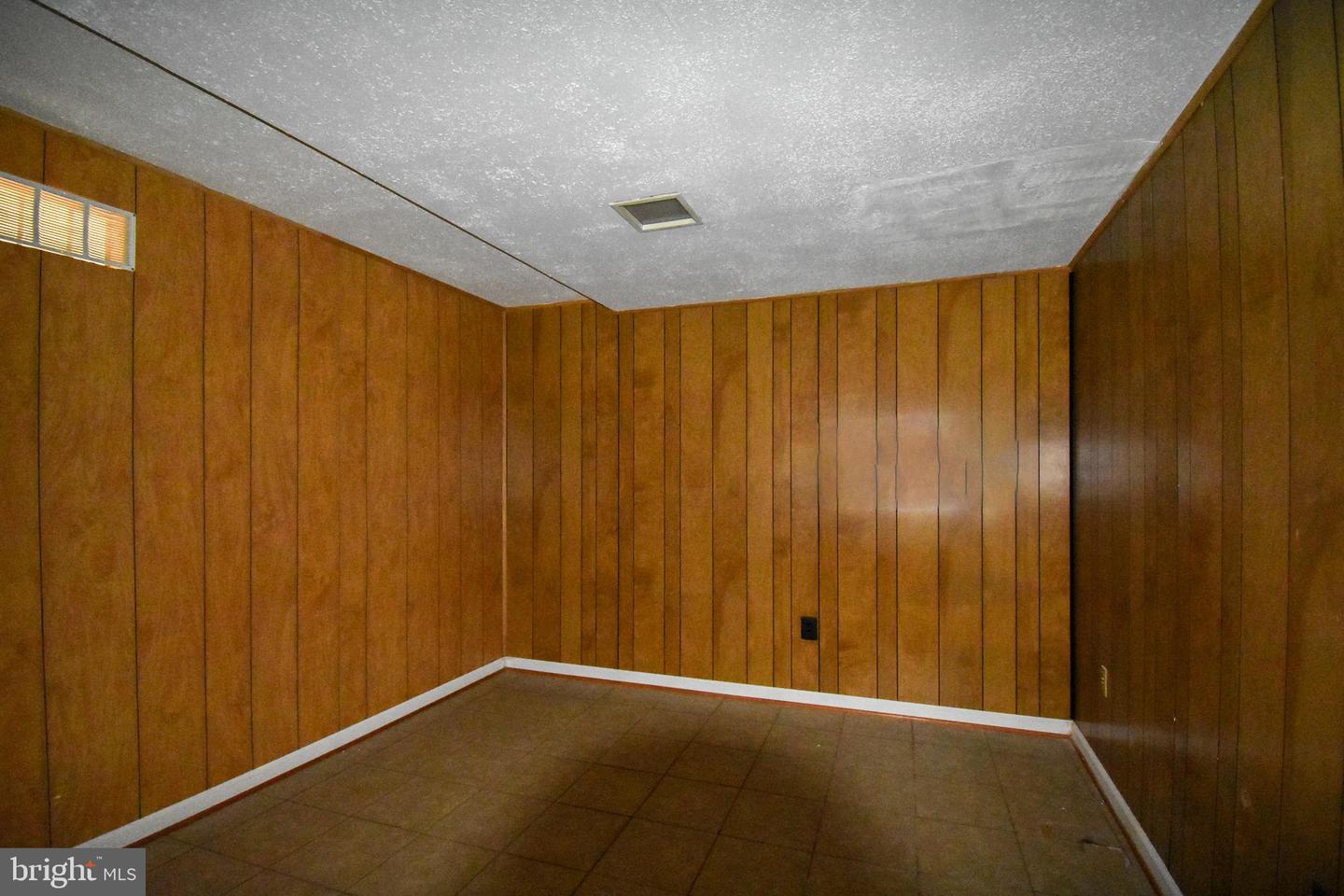 4728 KANDEL CT, ANNANDALE, Virginia 22003, 3 Bedrooms Bedrooms, ,2 BathroomsBathrooms,Residential,For sale,4728 KANDEL CT,VAFX2232450 MLS # VAFX2232450