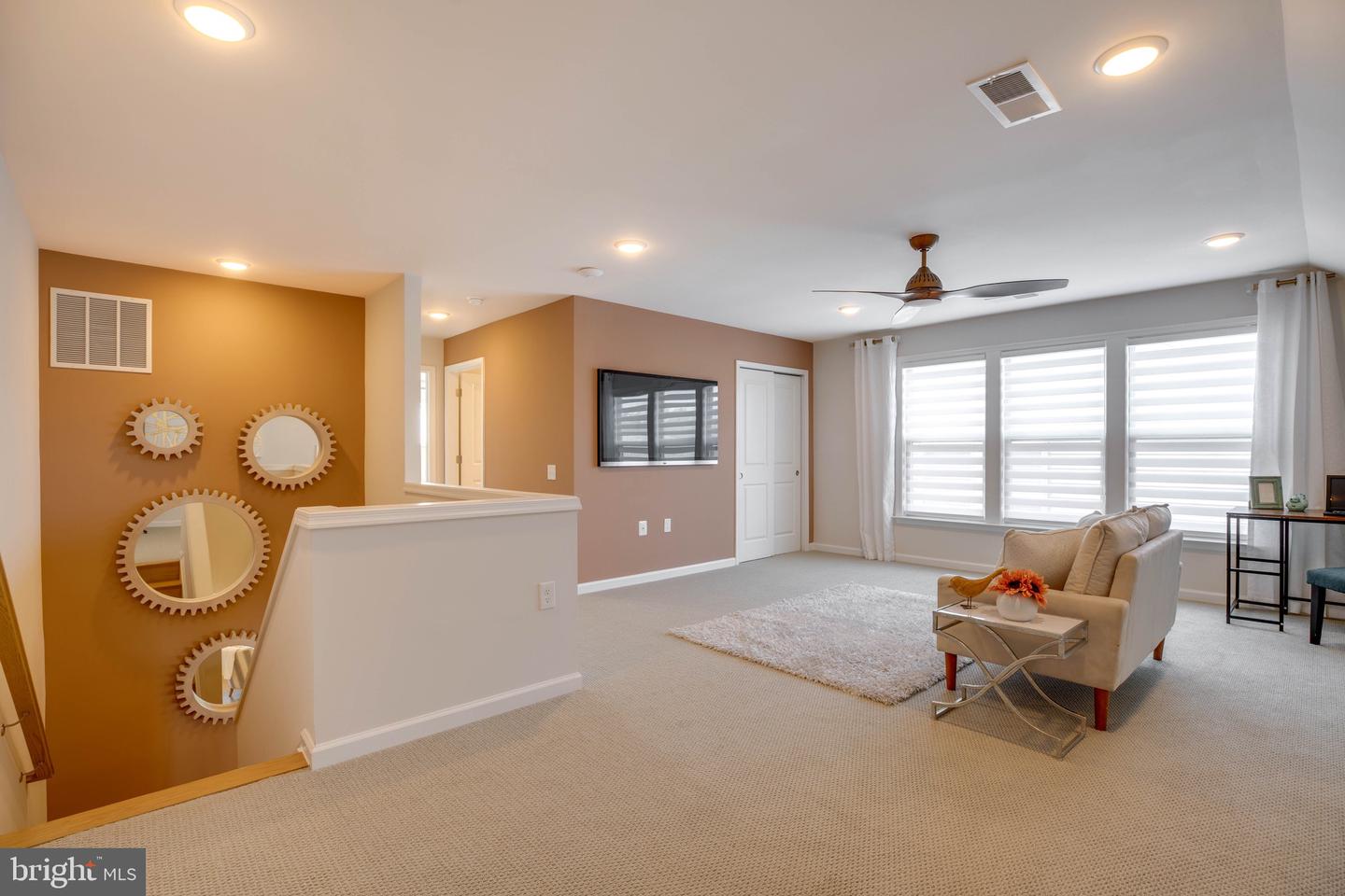 6868 MOONSTONE PEONY LN, HAYMARKET, Virginia 20169, 3 Bedrooms Bedrooms, ,3 BathroomsBathrooms,Residential,For sale,6868 MOONSTONE PEONY LN,VAPW2091676 MLS # VAPW2091676