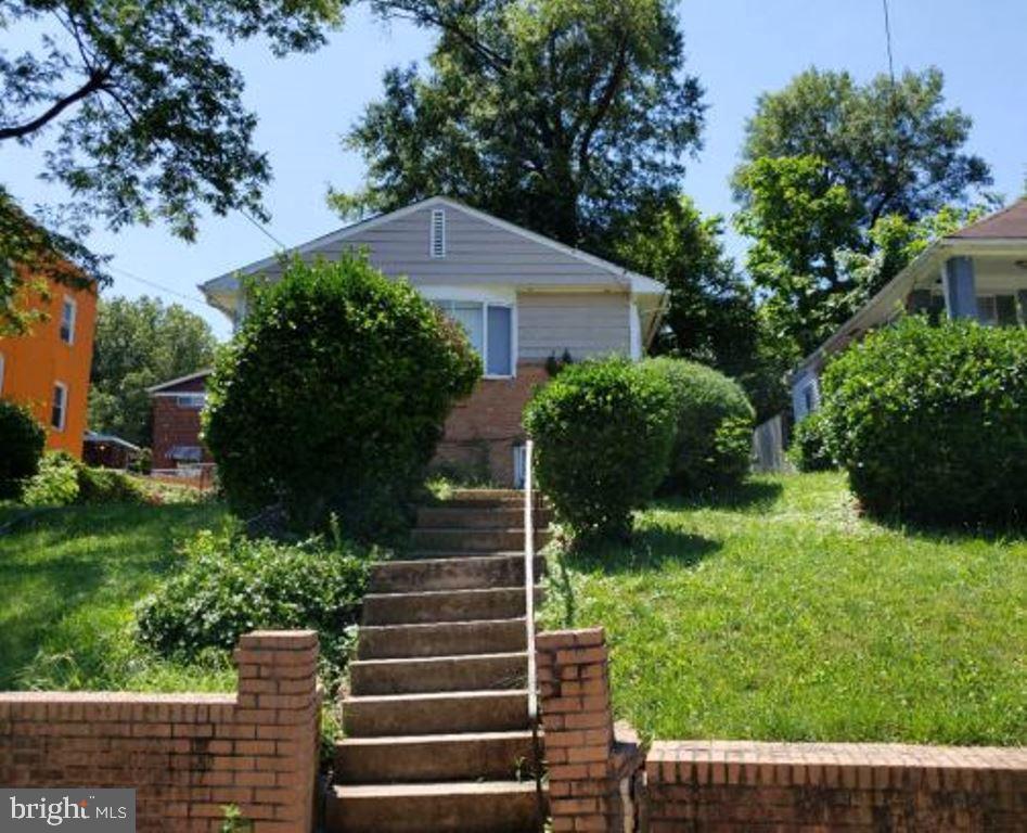 4527 FOOTE ST NE, WASHINGTON, District Of Columbia 20019, 3 Bedrooms Bedrooms, ,1 BathroomBathrooms,Residential,For sale,4527 FOOTE ST NE,DCDC2195354 MLS # DCDC2195354